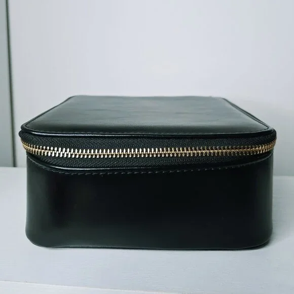 Mele & Co Makeup Travel bag - Picture 2 of 5